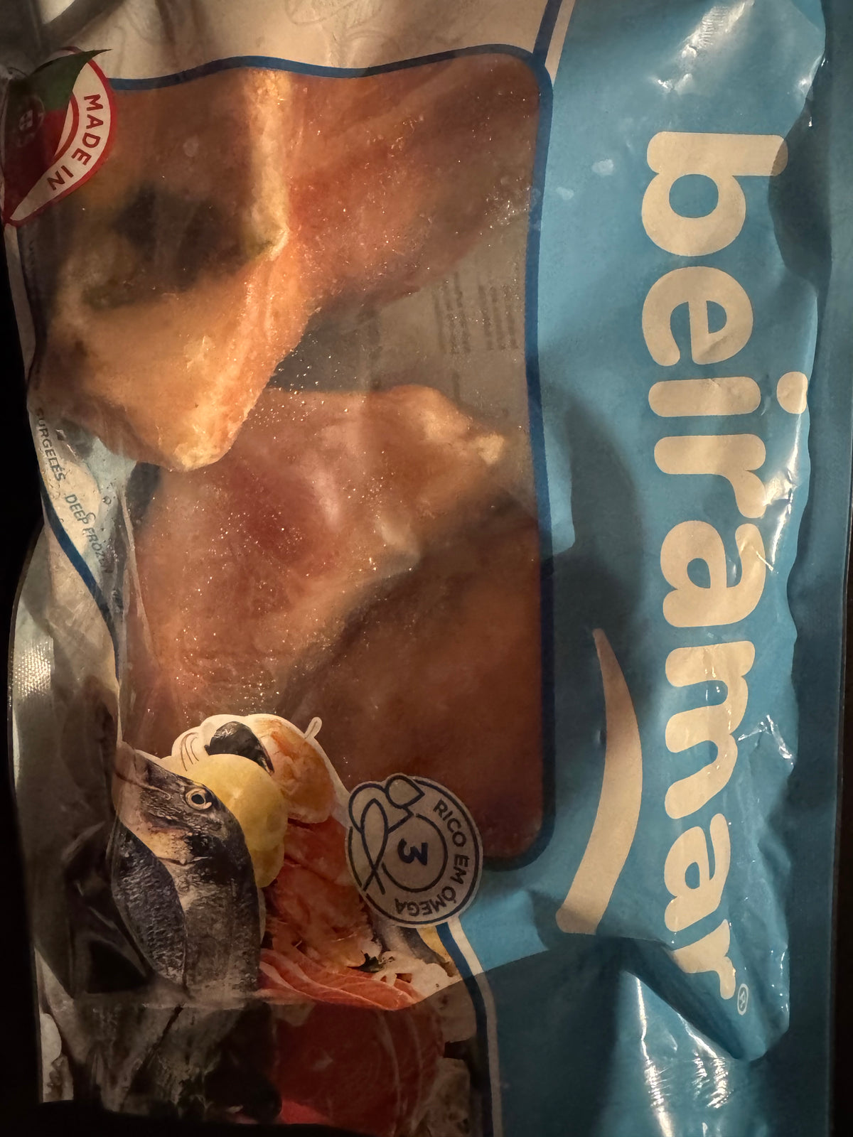 Peixe Vermelho inteiro 750g congelado